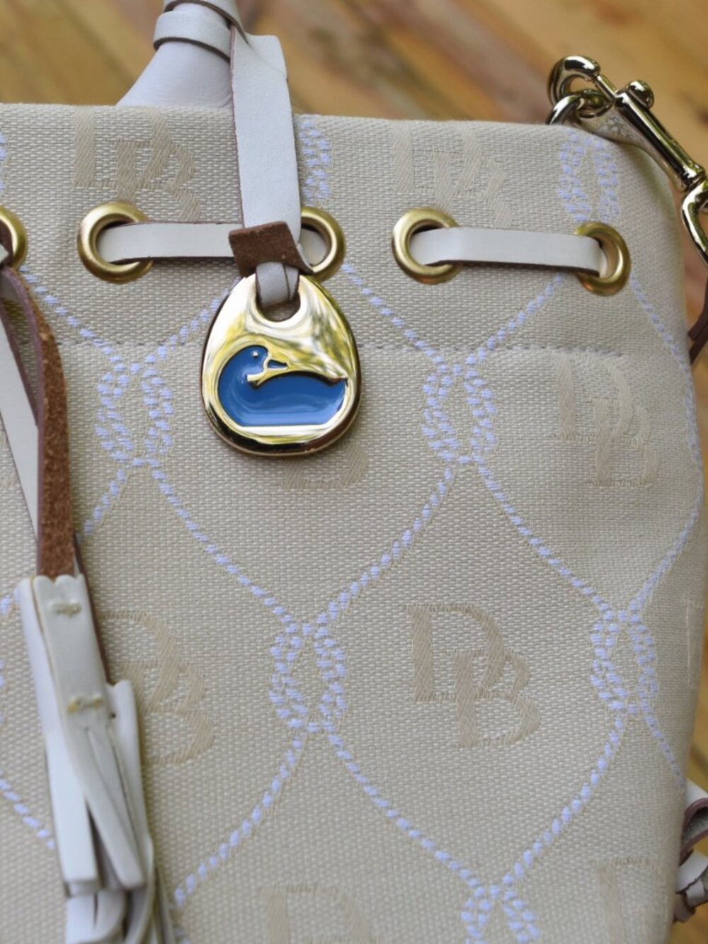 Dooney & Bourke Cream & Ivory Logo Canvas Satchel NWOT - Picture 9 of 12